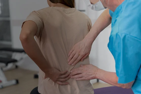 Imagen ilustrativa dolor de espalda o dolor de riñones