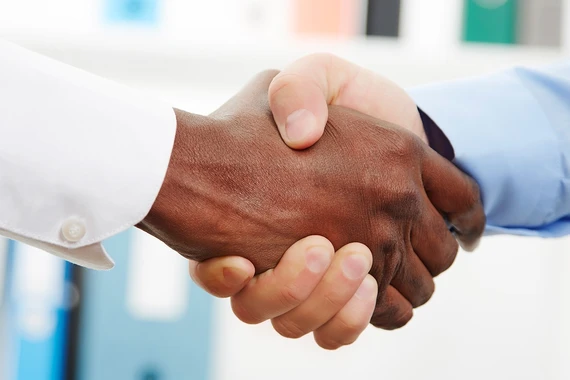 men handshake_0